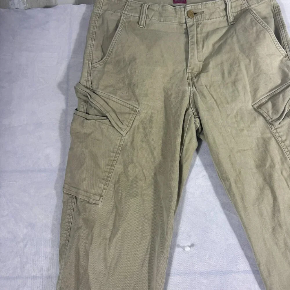 Levis levi men